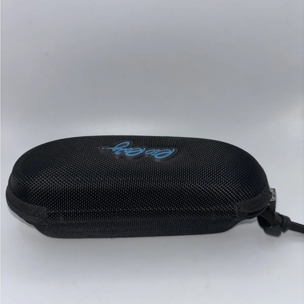 Rio Ray Seascape R 321 Polarized Sunglasses With Rio Ray Zippered Case Square - Picture 7 of 8